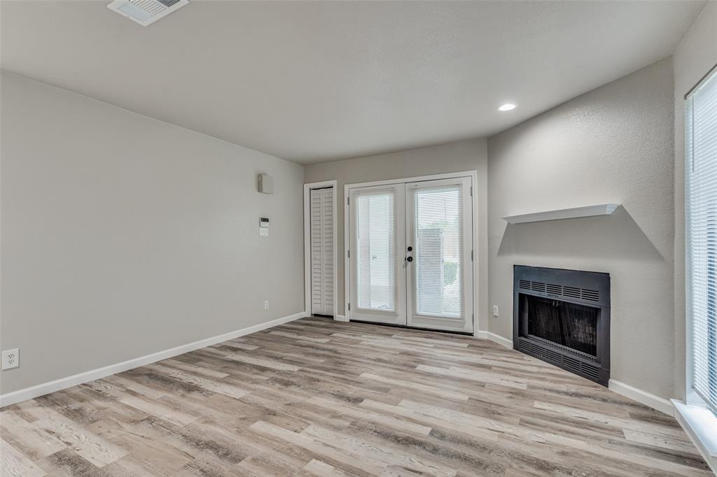 Richland Trace condos - Residential