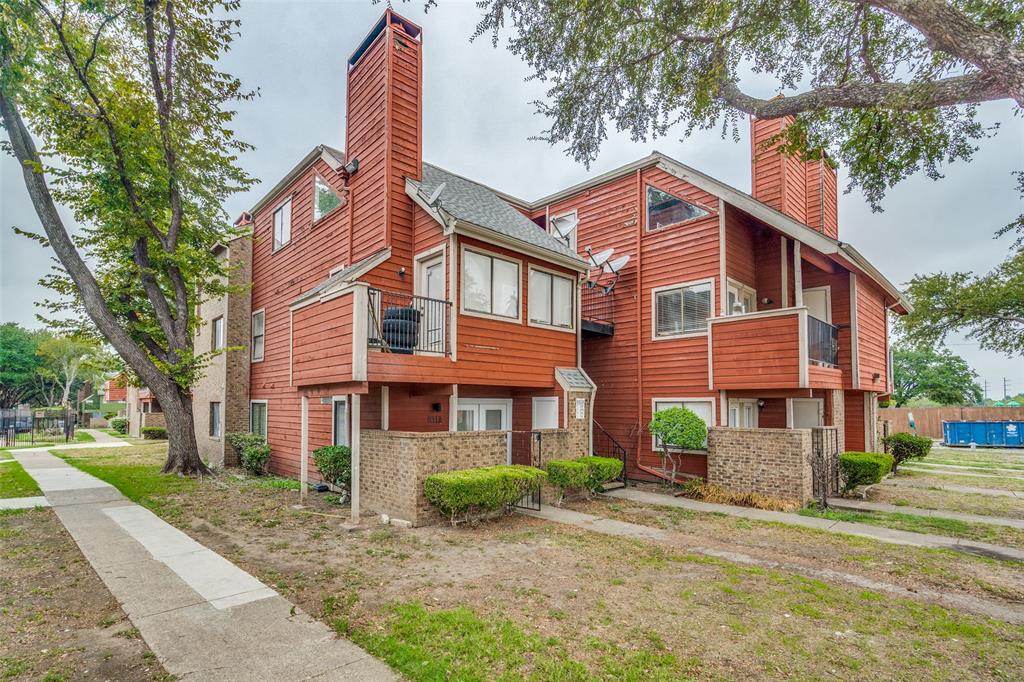 Richland Trace condos - Residential