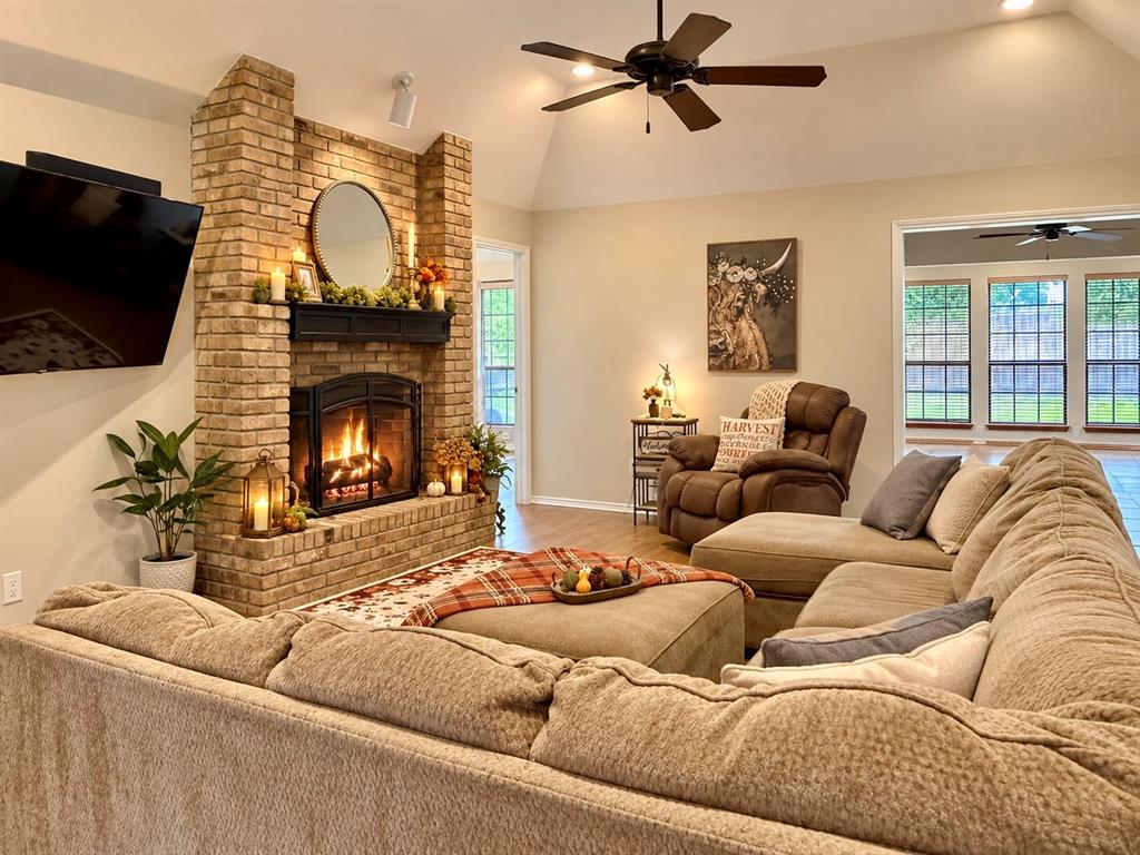 3658 Snow Creek Drive