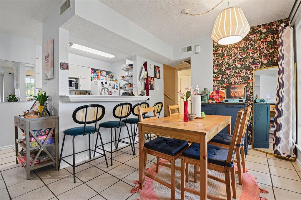 Tealwood On-The-Creek Condo - Residential