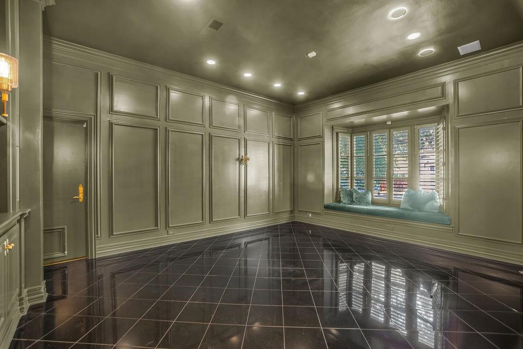 Highland Park West Twnhms Mccleary - Residential