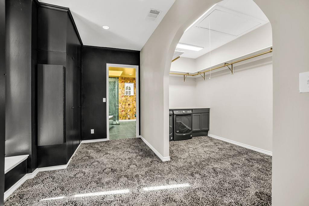 Highland Park West Twnhms Mccleary - Residential