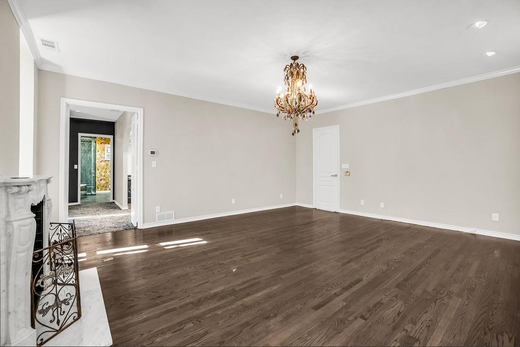 Highland Park West Twnhms Mccleary - Residential