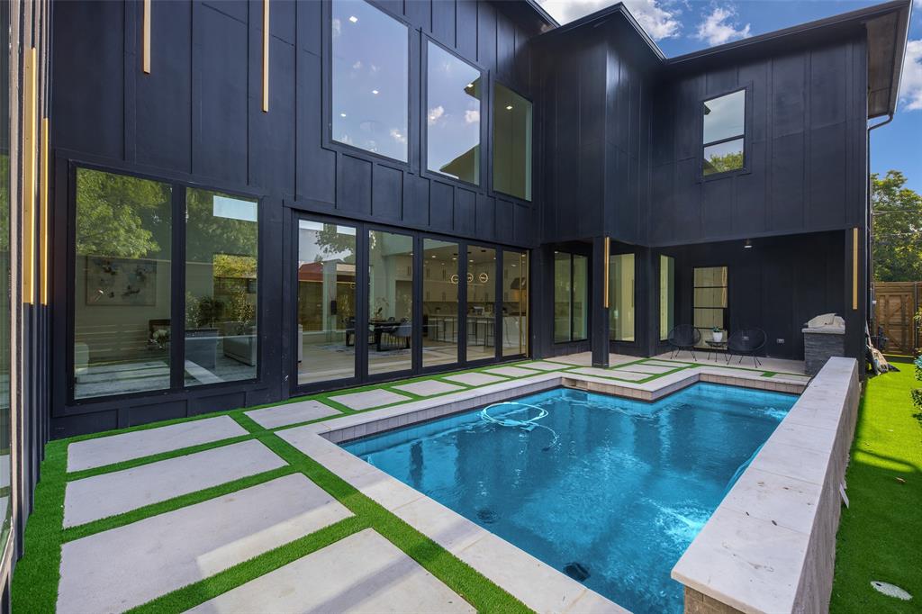 Lockheed Hills - Residential