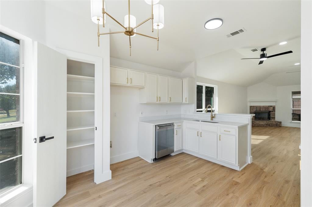 1302 Vail Lane