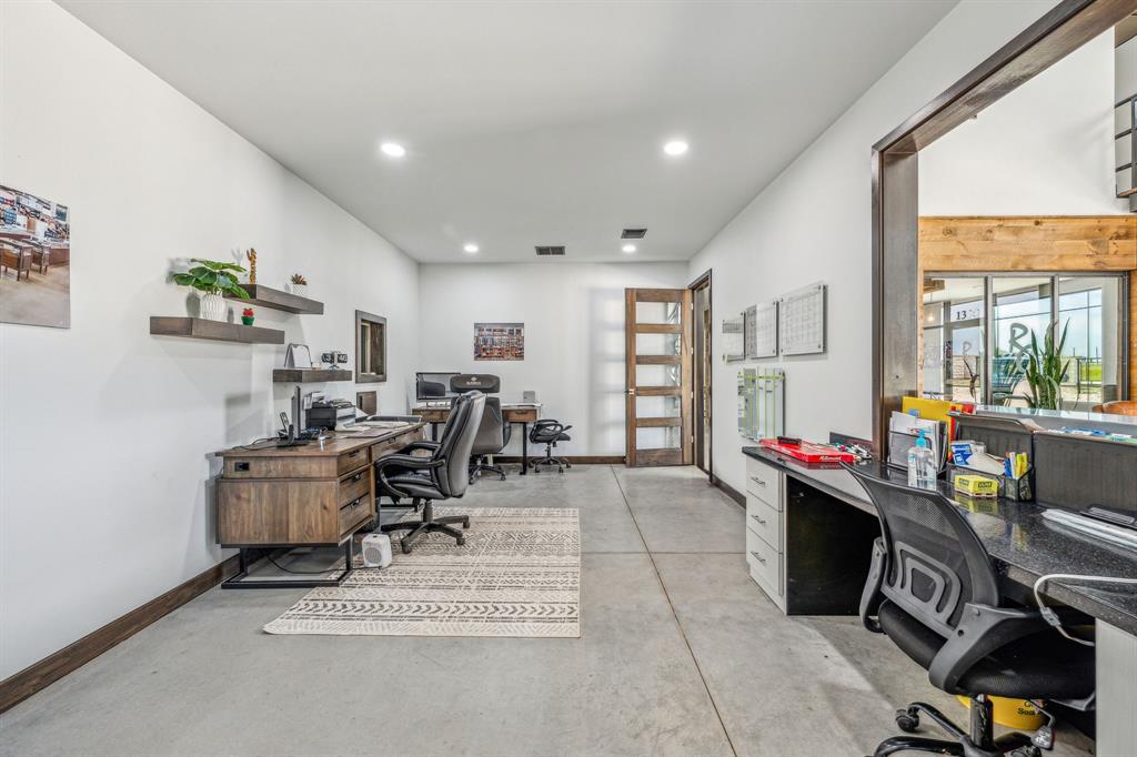 M R Williams Surv Abs #804 - Commercial Sale