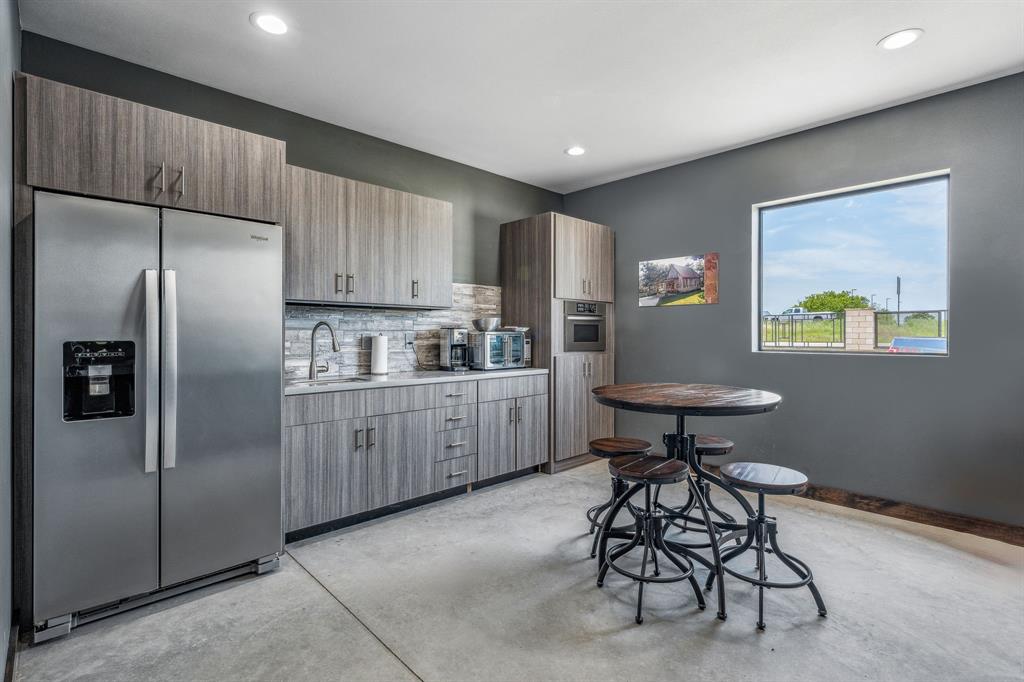 M R Williams Surv Abs #804 - Commercial Sale