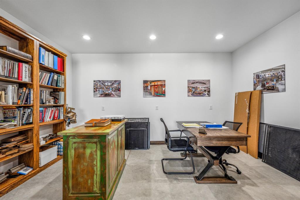 M R Williams Surv Abs #804 - Commercial Sale