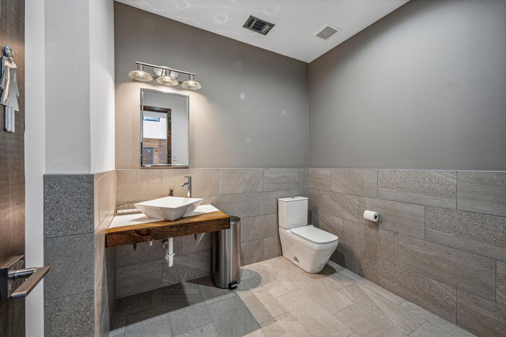 M R Williams Surv Abs #804 - Commercial Sale