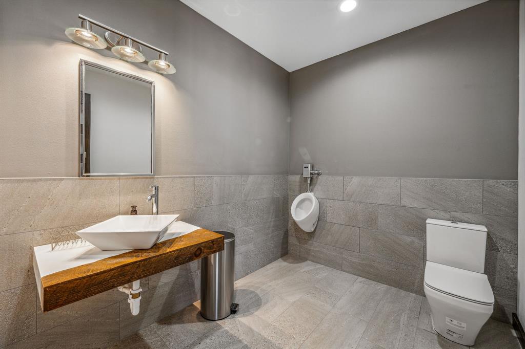 M R Williams Surv Abs #804 - Commercial Sale