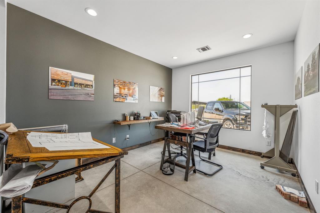 M R Williams Surv Abs #804 - Commercial Sale