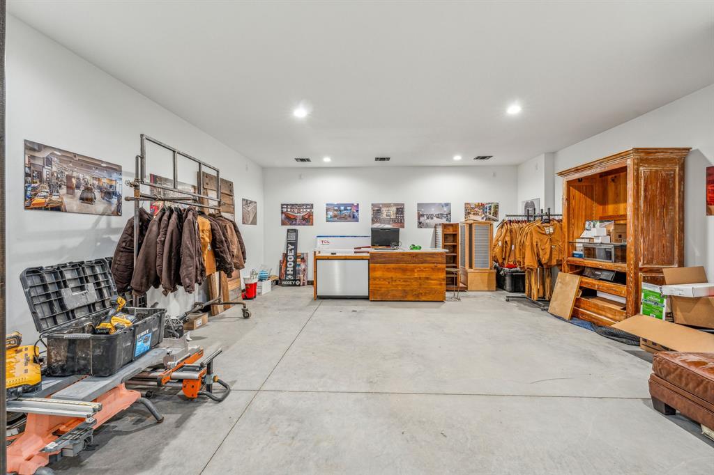 M R Williams Surv Abs #804 - Commercial Sale