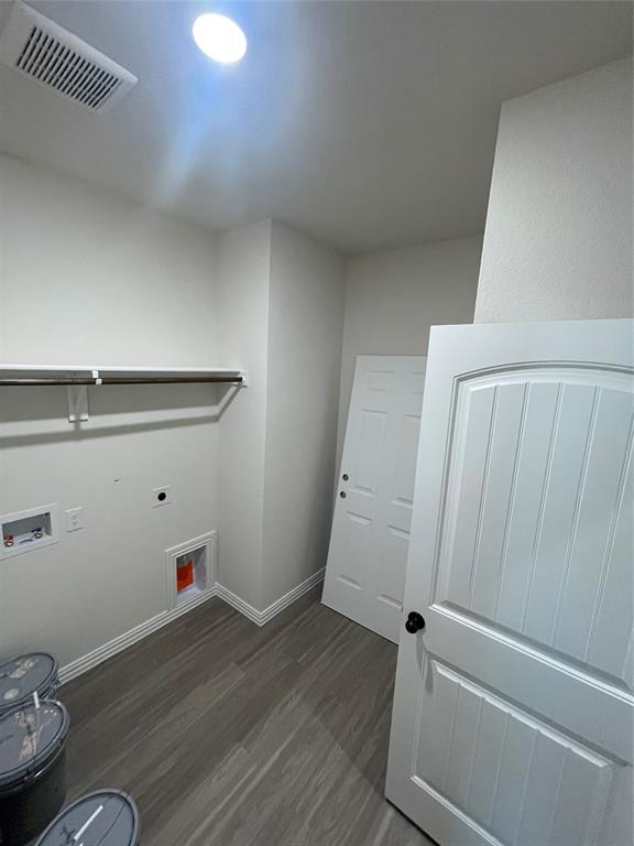 Leonard Crossing - Residential