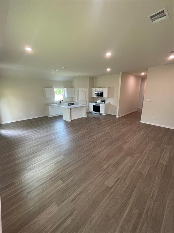 Leonard Crossing - Residential