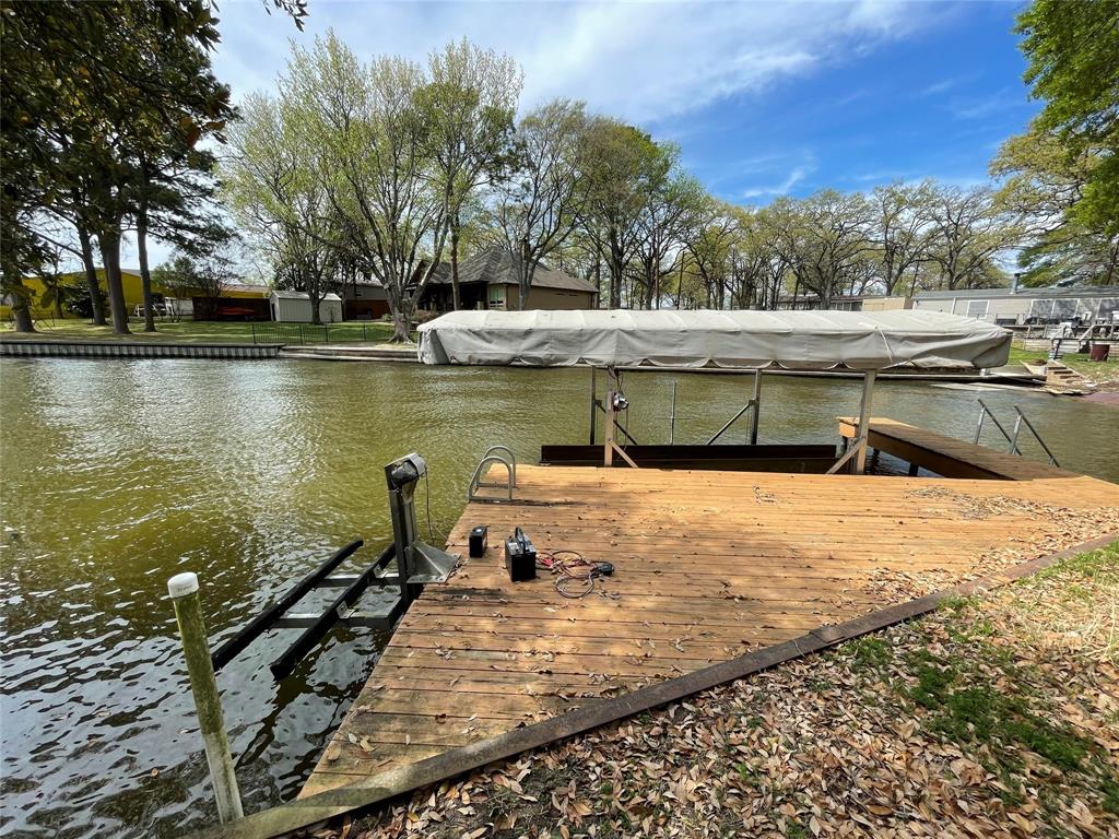 107 Lakewood Drive
