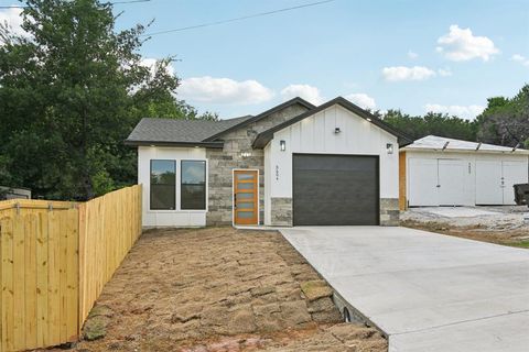 Tiny photo for 3604 Durango Trail, Granbury, TX 76048 (MLS # 21099846)