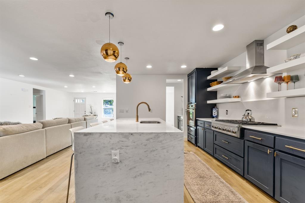 LAKEVIEW HEIGHTS - Residential