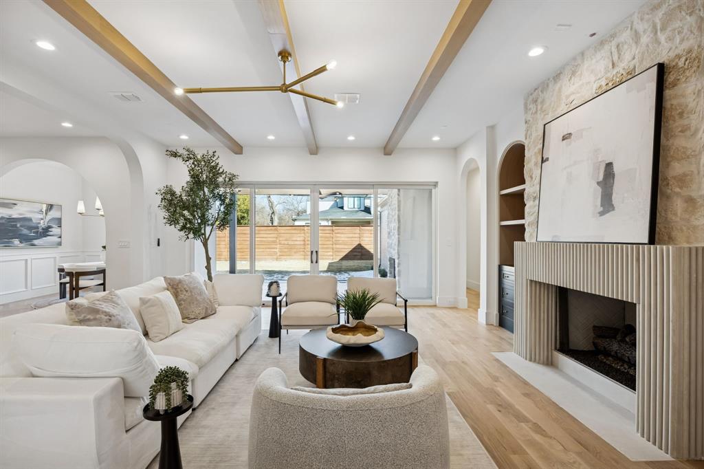 NORTH DAVILLA DRIVE ESTATES - Residential