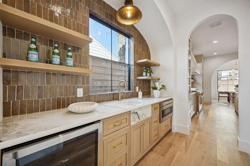 NORTH DAVILLA DRIVE ESTATES - Residential