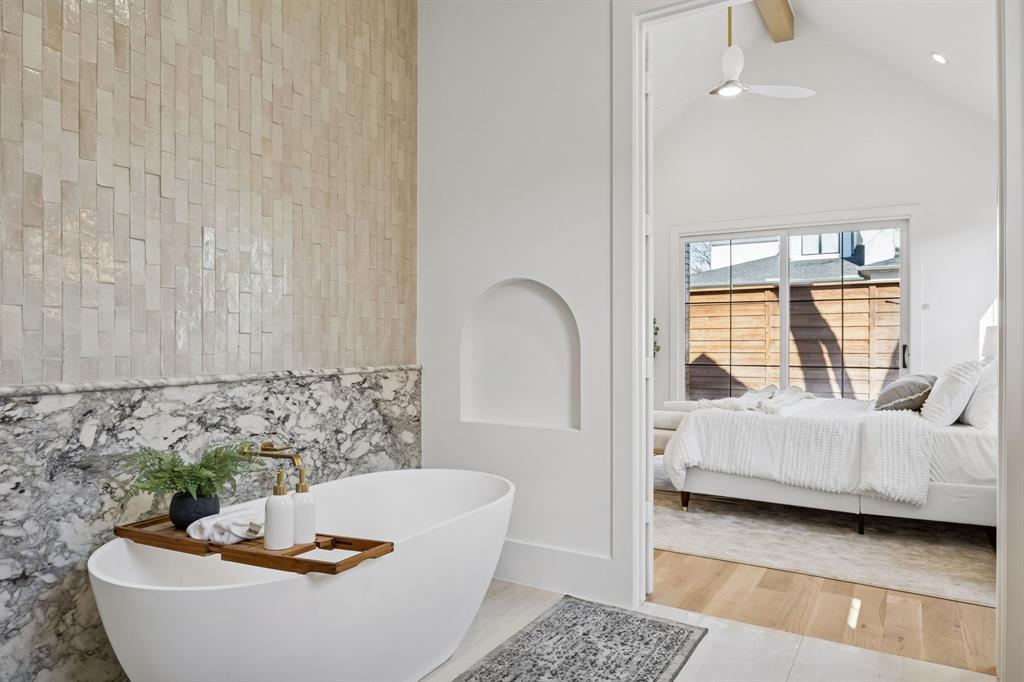 NORTH DAVILLA DRIVE ESTATES - Residential