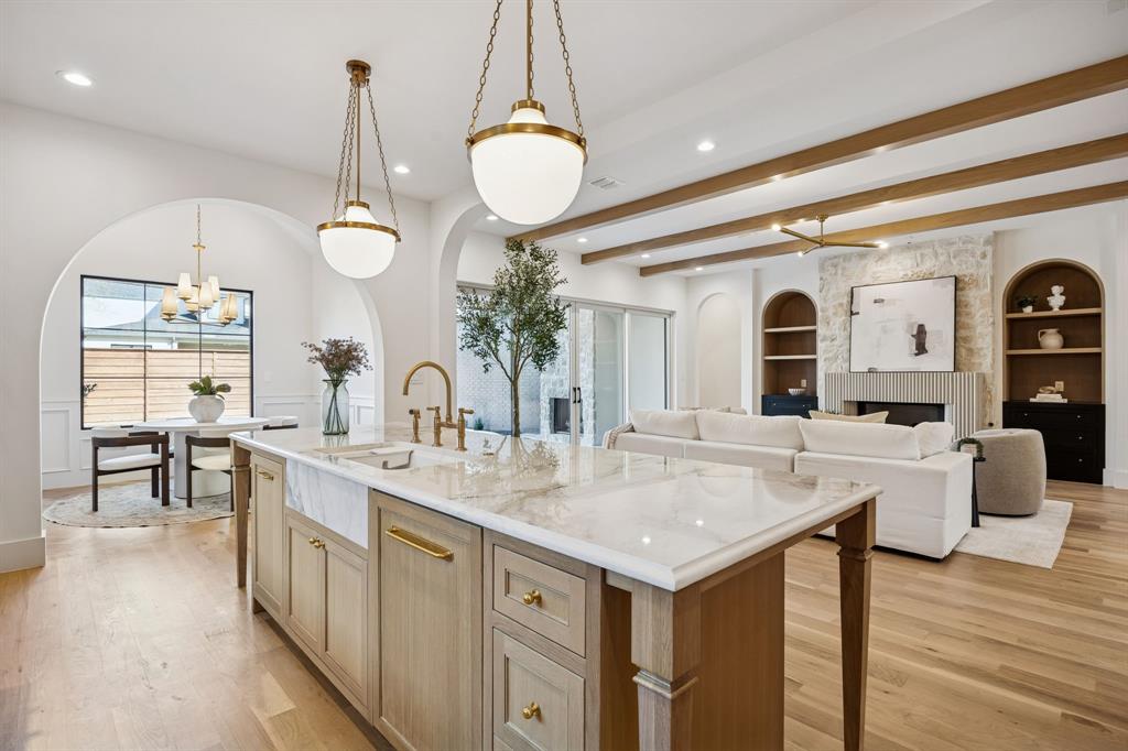 NORTH DAVILLA DRIVE ESTATES - Residential