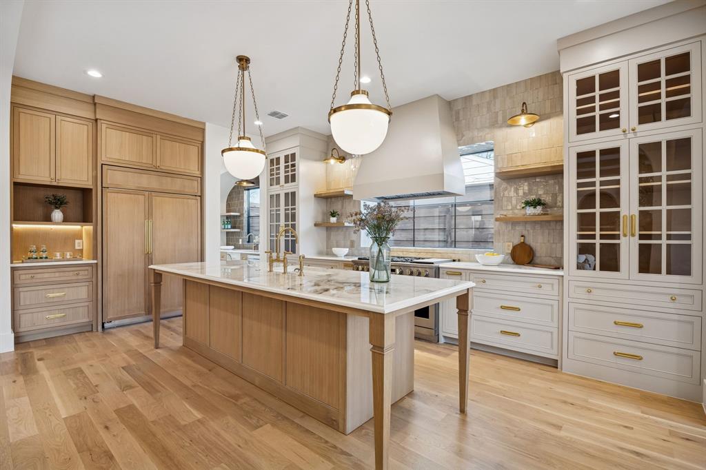 NORTH DAVILLA DRIVE ESTATES - Residential