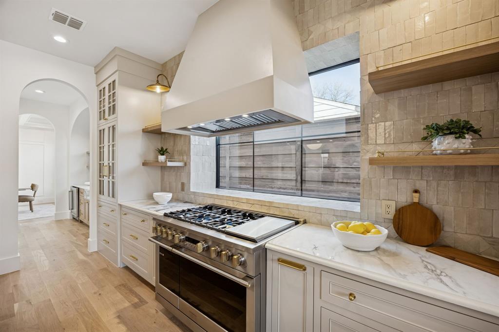 NORTH DAVILLA DRIVE ESTATES - Residential