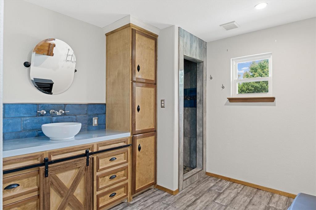 W R FLOWERS & TEAGUE - Residential