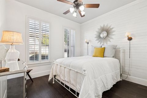 Tiny photo for 6807 Plaza Via, Irving, TX 75039 (MLS # 21099664)