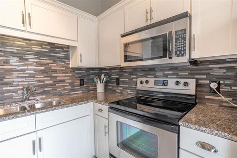 221 W Lancaster Avenue 9005 Fort Worth TX 76102