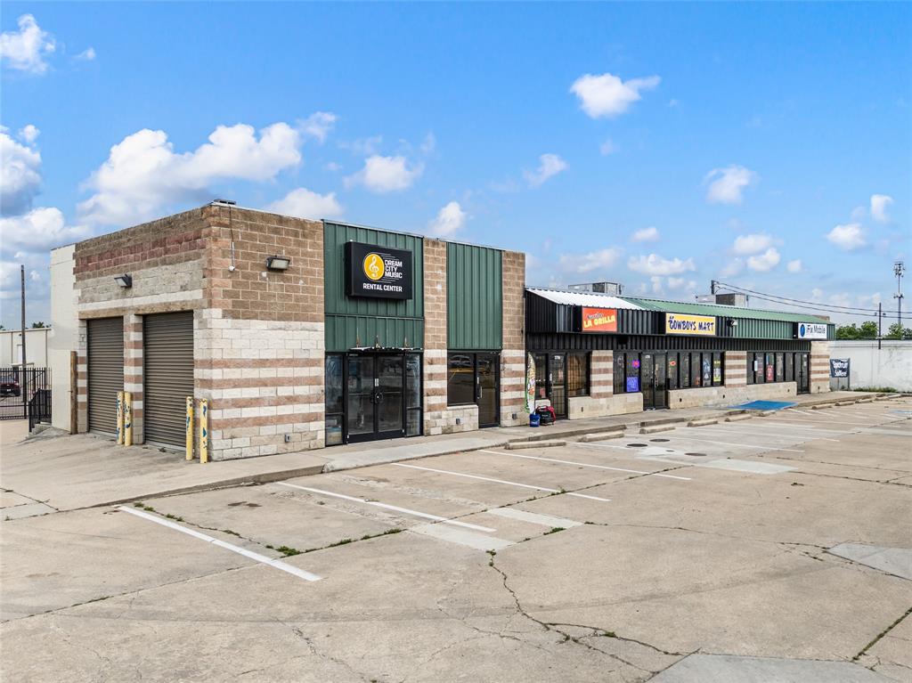 2712-2720 W Division St