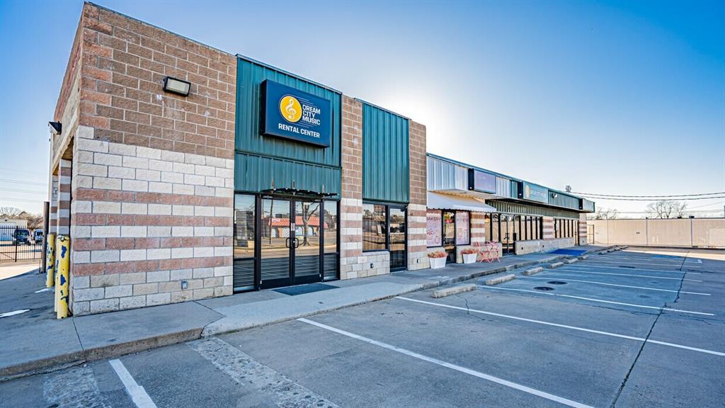 West Arlington - Commercial Sale