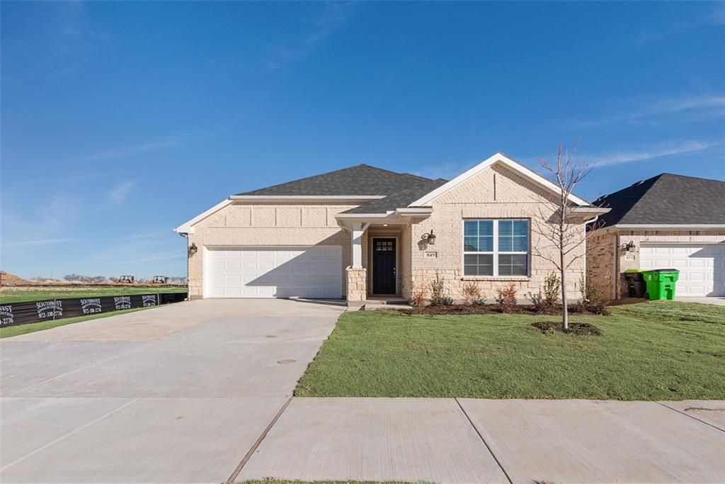 Photo of 849 Blue Fescue Road, Fort Worth, TX 76247 (MLS # 21268107)