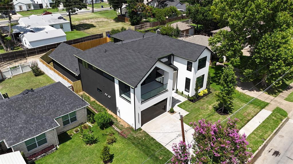 3753 Bolivar Drive