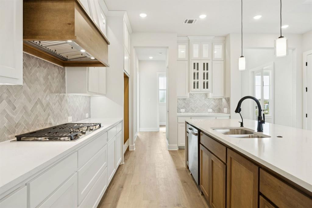 9486 Jackson Vine Mews