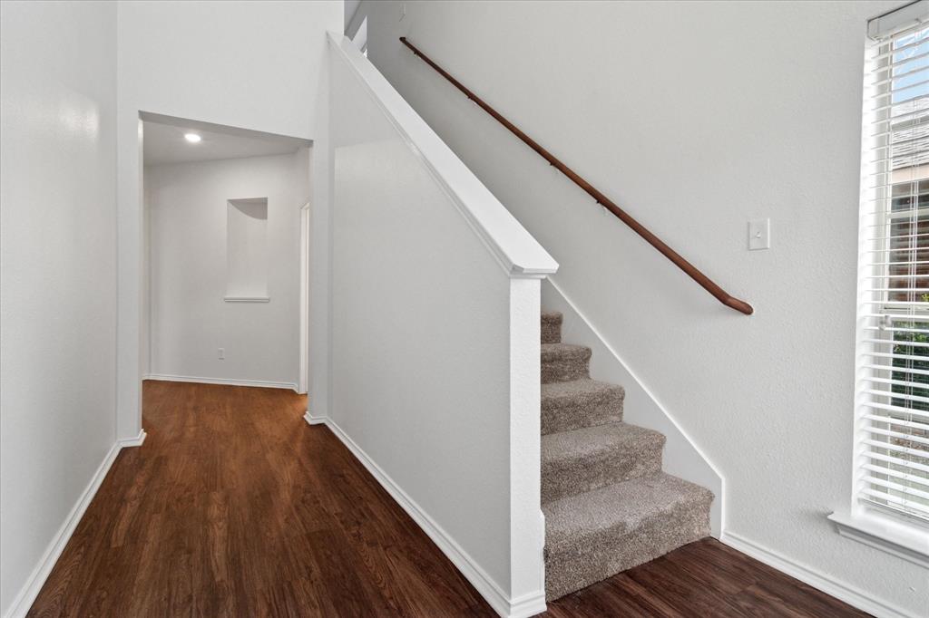 4016 Ridgetop Drive
