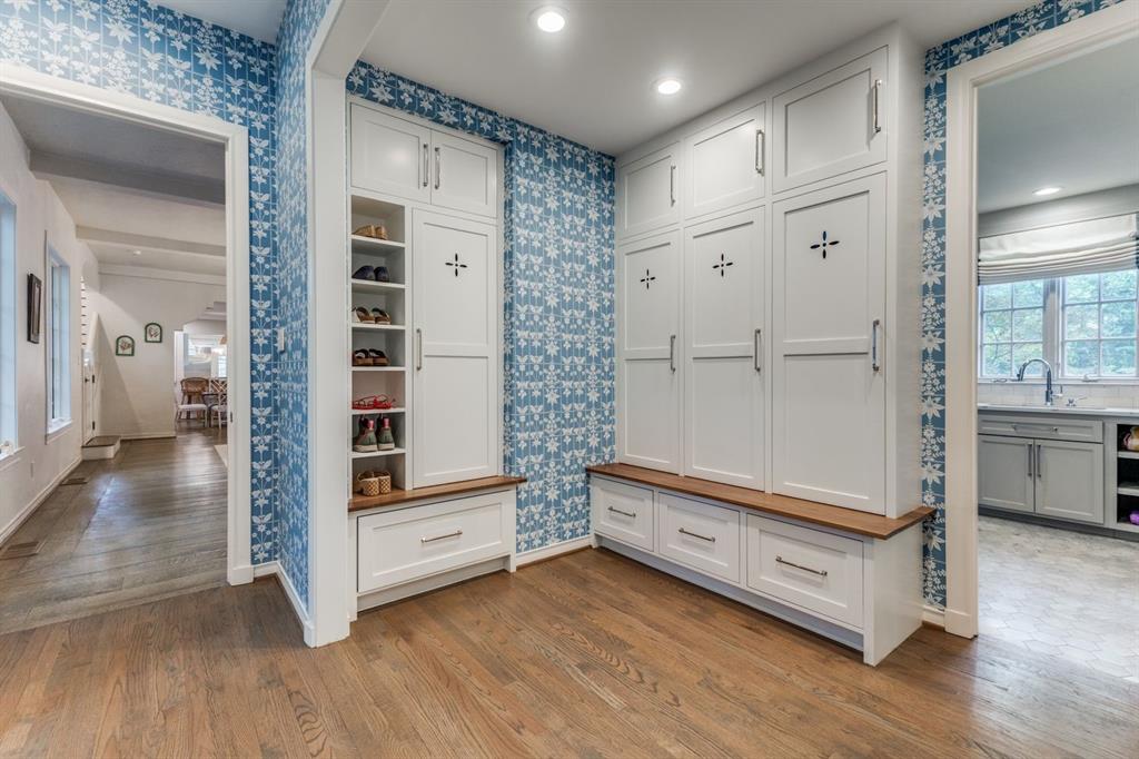 Country Club Estates - Residential