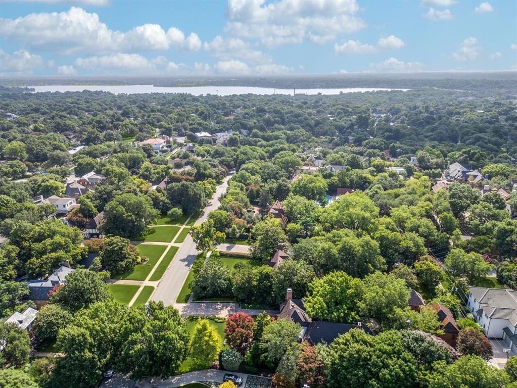 Country Club Estates - Residential