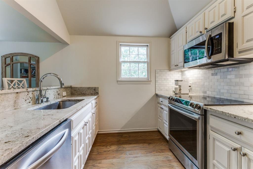 Country Club Estates - Residential