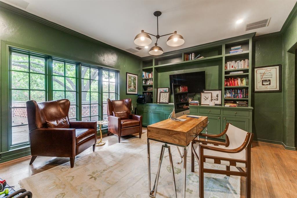 Country Club Estates - Residential