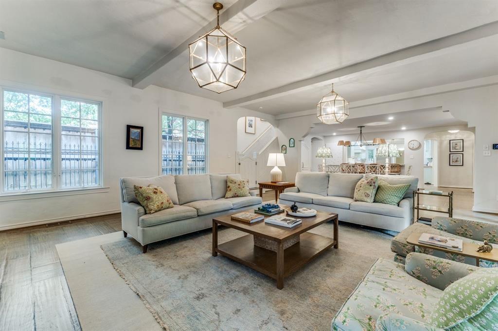 Country Club Estates - Residential