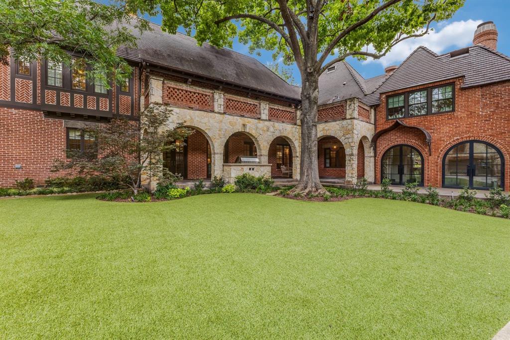 Country Club Estates - Residential