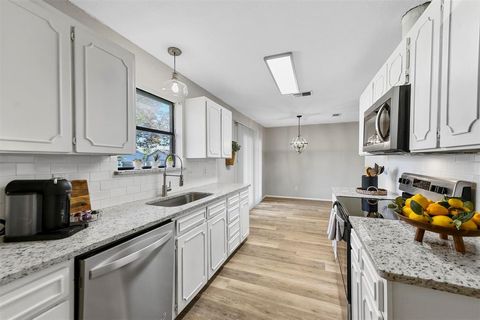 436 Fox Drive Saginaw TX 76179