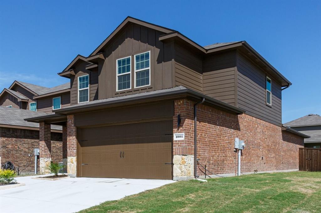 1001 Old Oaks Drive