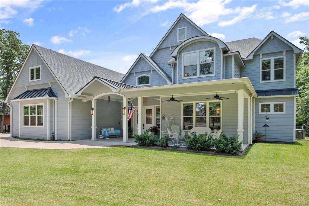 902 Waters Edge Drive