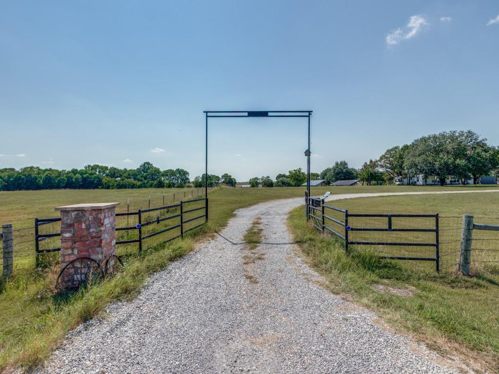 5544 County Road 1102