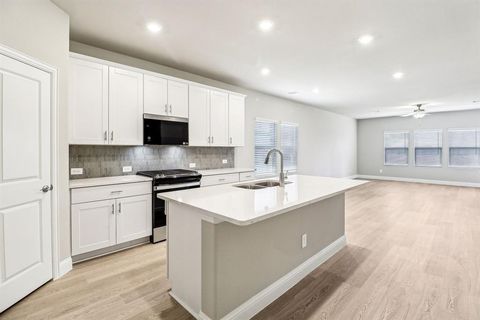 Property photo of 3712 Ray Roberts Drive, Farmersville, TX 75442