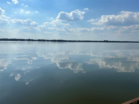148 CR 912 Lake Limestone TX 75846