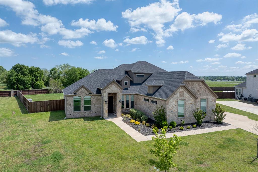 200 Chisolm Trail