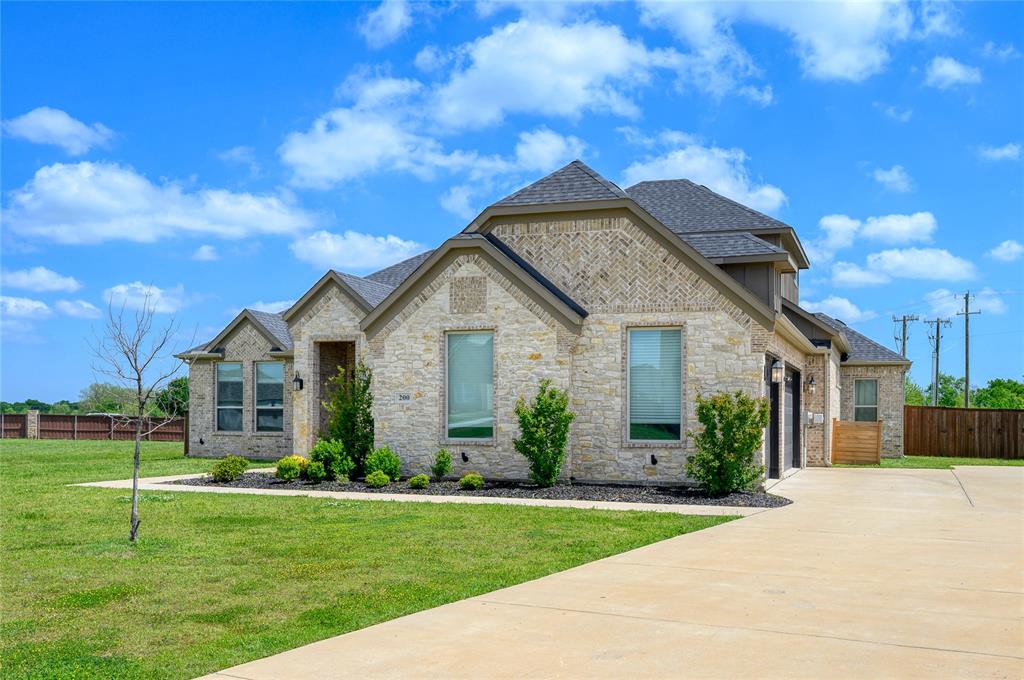 200 Chisolm Trail